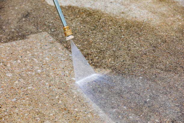 Best Pool Deck Cleaning  in Charlotte, TX